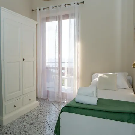 Near And Corso Italia Apartment