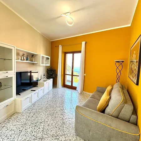 Near And Corso Italia Apartment